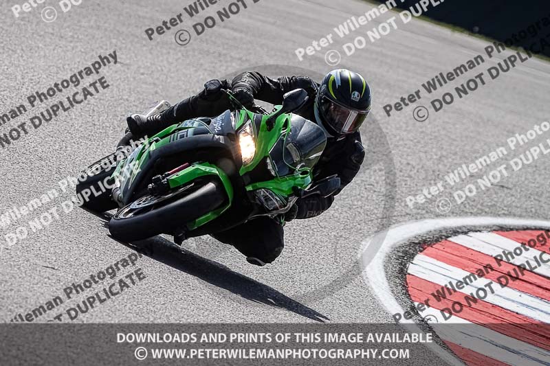 donington no limits trackday;donington park photographs;donington trackday photographs;no limits trackdays;peter wileman photography;trackday digital images;trackday photos